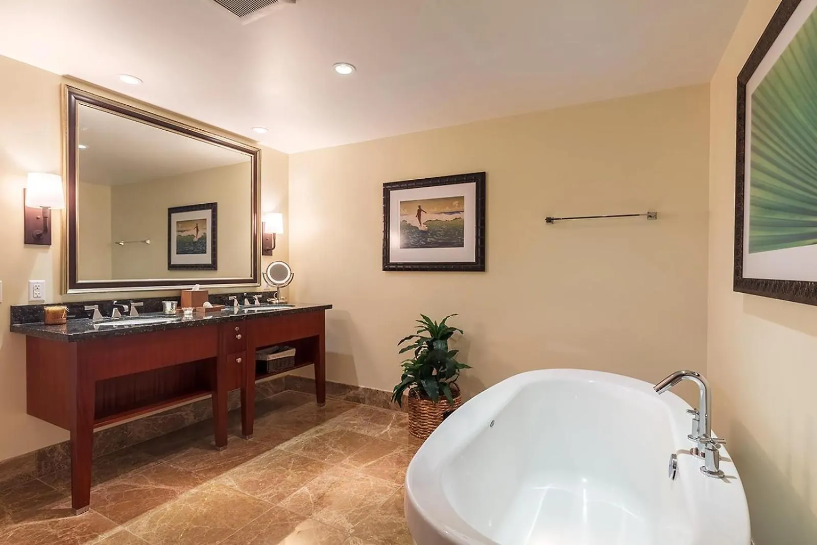 Kbm Resorts Free Car Honua Kai Konea Hkk-349 Ocean View Easy Beach Access Kaanapali